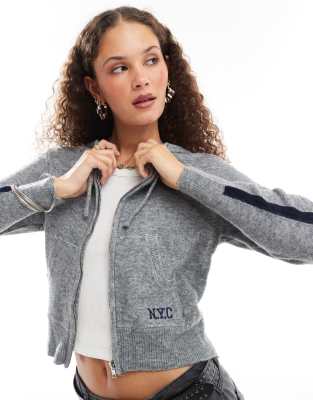 gray 90s zip up fitted hoodie with navy side stripes