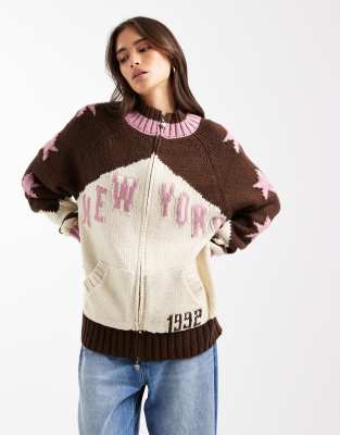 Daisy Street - Jacke aus Strick in Braun und Rosa mit Reißverschluss und „New York"-Grafik-Bunt