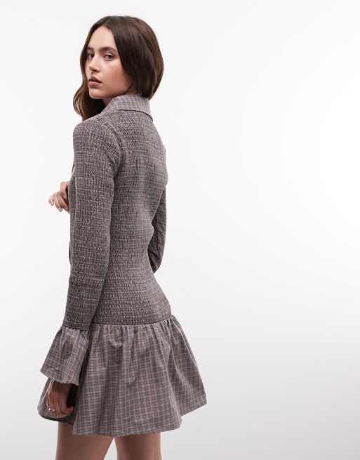 Daisy Street långärmad miniklänning med markerad midja och smock i gråbrun, 4 av 4