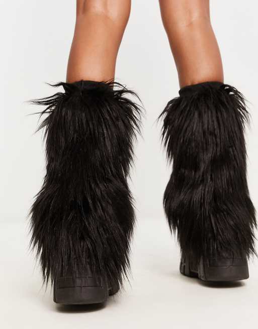 Daisy Street leg warmers in black faux fur