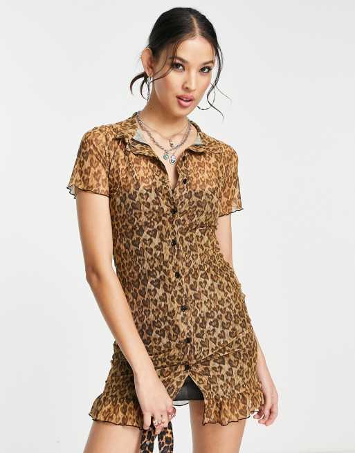Daisy Street – Leopardhjärtmönstrad miniklänning i mesh med knäppning framtill och volangkant
