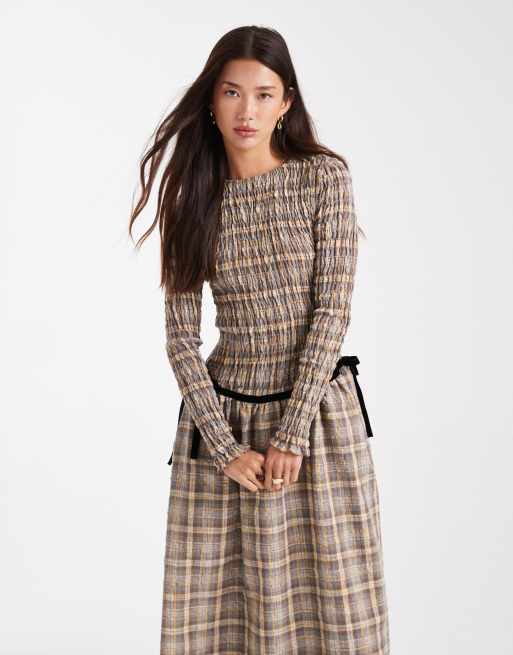 Daisy Street long sleeve dropped waist shirred maxi dress in yellow gray  brown plaid | ASOS