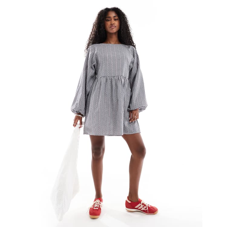208677841-1-blackfloralgingham