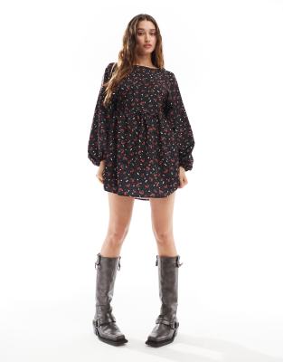 long sleeve smock mini dress in cherry print-Black