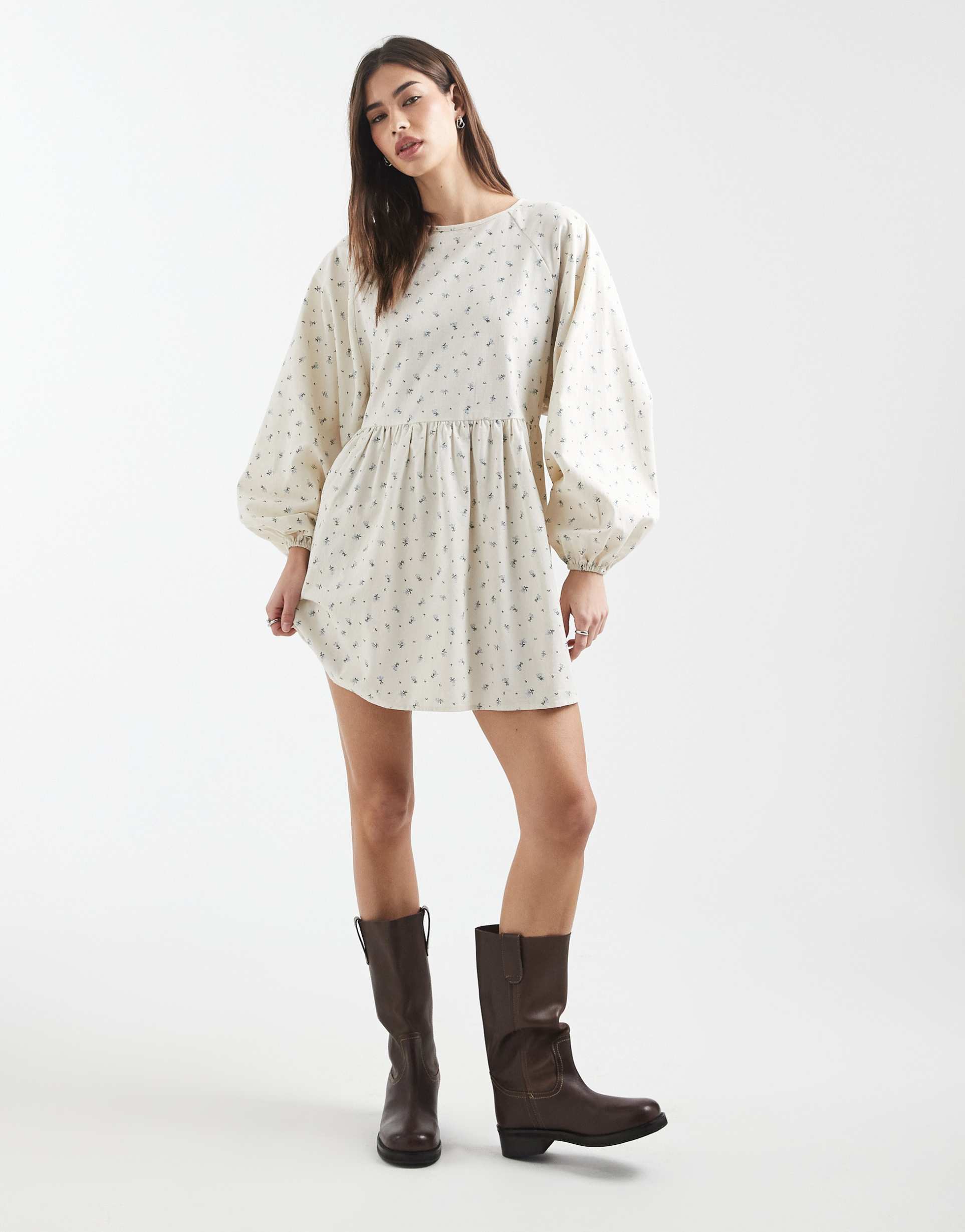 daisy street long sleeve smock mini dress in multi floral