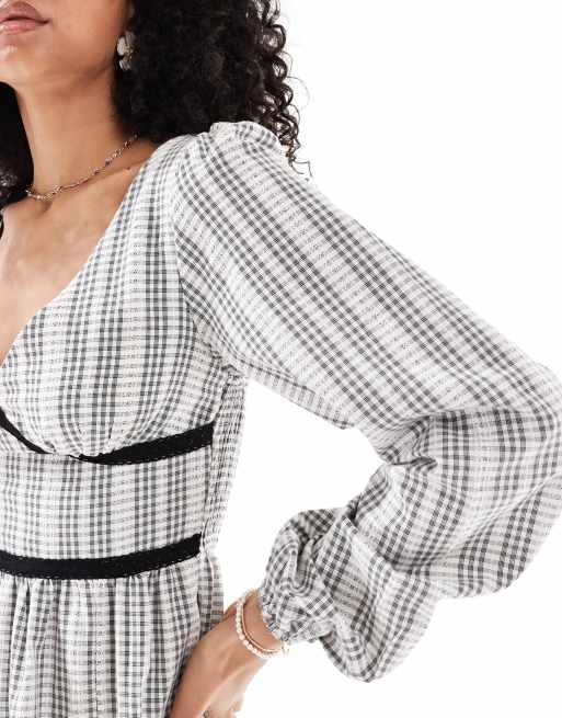 Daisy Street long sleeve tiered maxi dress in white black check, 4 of 4