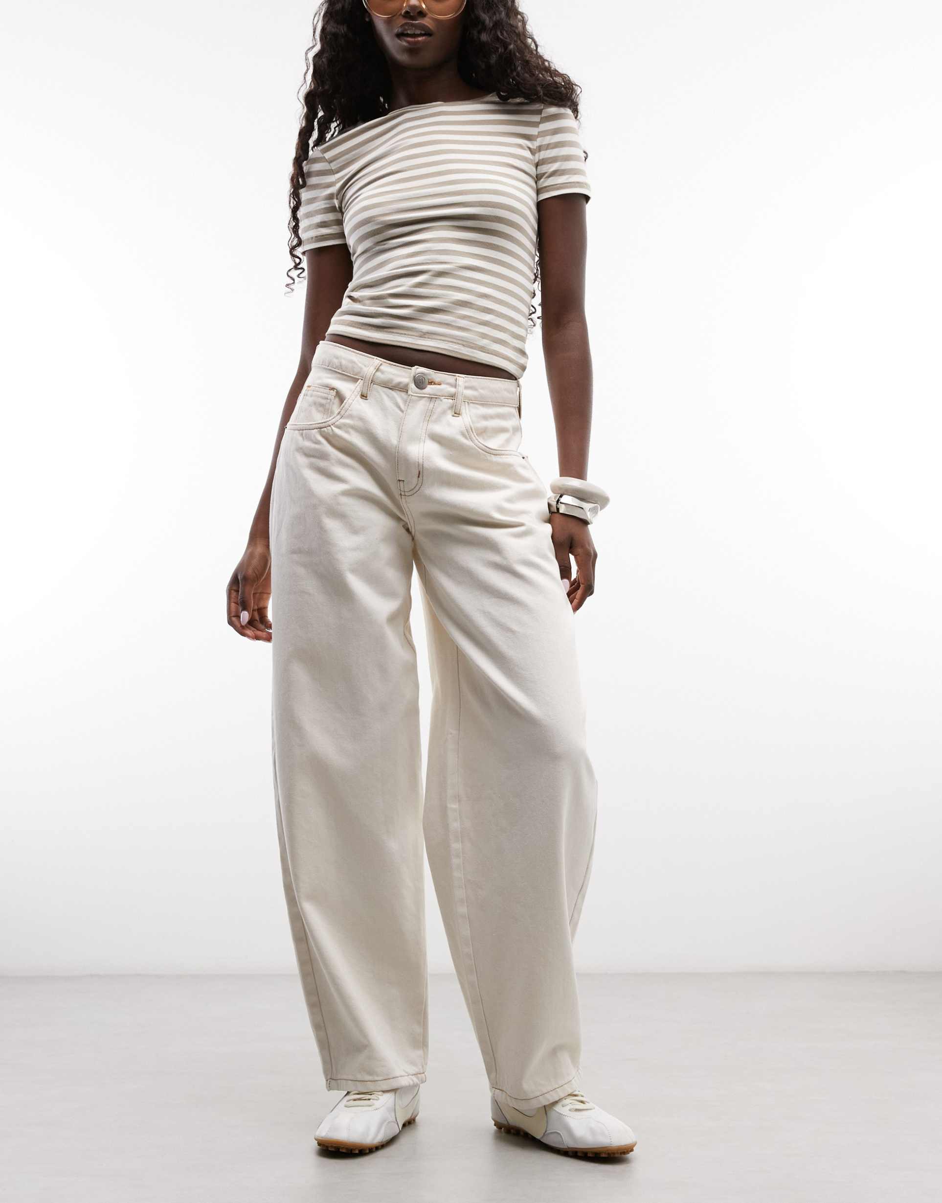 daisy street low rise barrel leg jeans in ecru