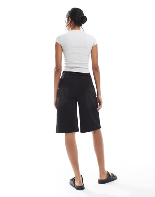 Daisy Street low rise denim jorts in black, 2 of 5