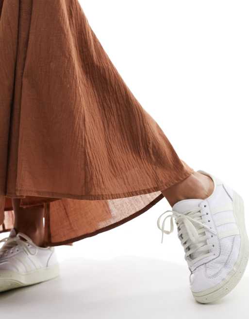 Daisy Street low rise flare crinkle maxi skirt in washed brown, 5 of 5