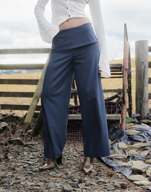 Daisy Street low-rise fold-over wide leg pants in grey pinstripe, 2 of 4