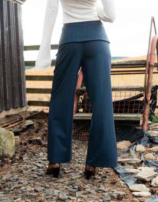 Daisy Street low rise fold over wide leg trousers in grey pinstripe, 4 of 4
