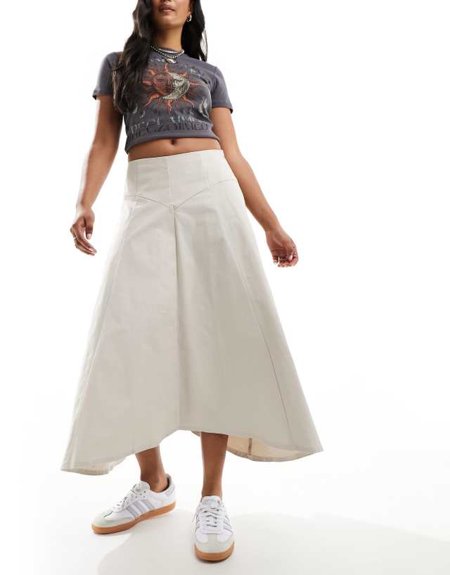 Daisy Street - low rise hanky hem maxi skirt in stone with seam detail