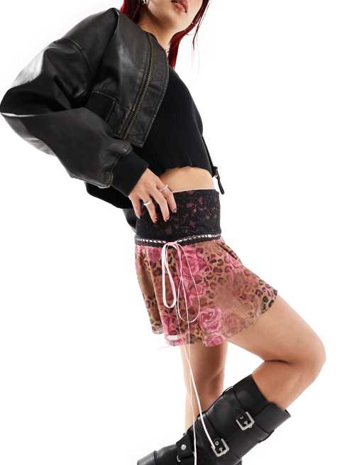 Daisy Street low rise leopard print rose mini skirt with pink ribbon detail