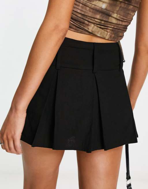 Daisy Street low rise mini pleated skort in black linen, 4 of 4