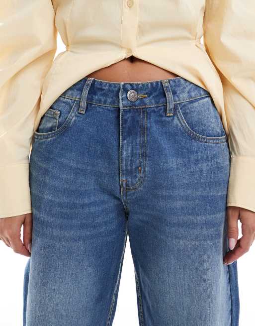 Daisy Street luna mid rise relaxed straight leg jean in blue, 4 of 5