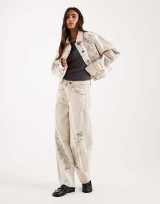 Daisy Street mid rise barrel leg embroidered jeans in cream - part of a set cream 13490₽