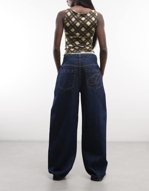Daisy Street mid rise barrel leg studded jeans in blue wash, 3 of 5