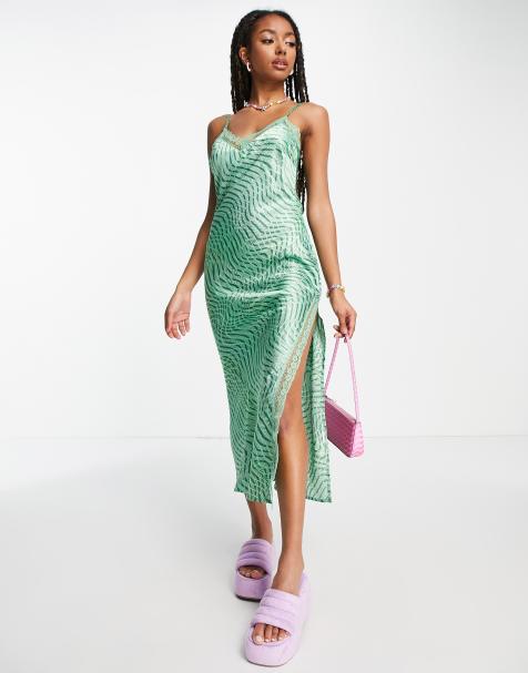 Daisy Street - Midi-slipdress van satijn met camibandjes, kanten randjes en golvende groene print - view 1