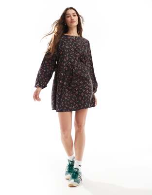 mini smock dress in black red floral ditsy