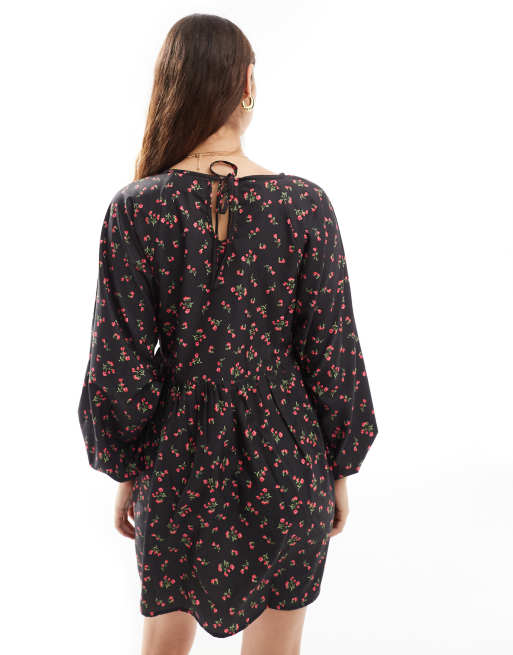 Daisy Street mini smock dress in black red floral ditsy, 3 of 4