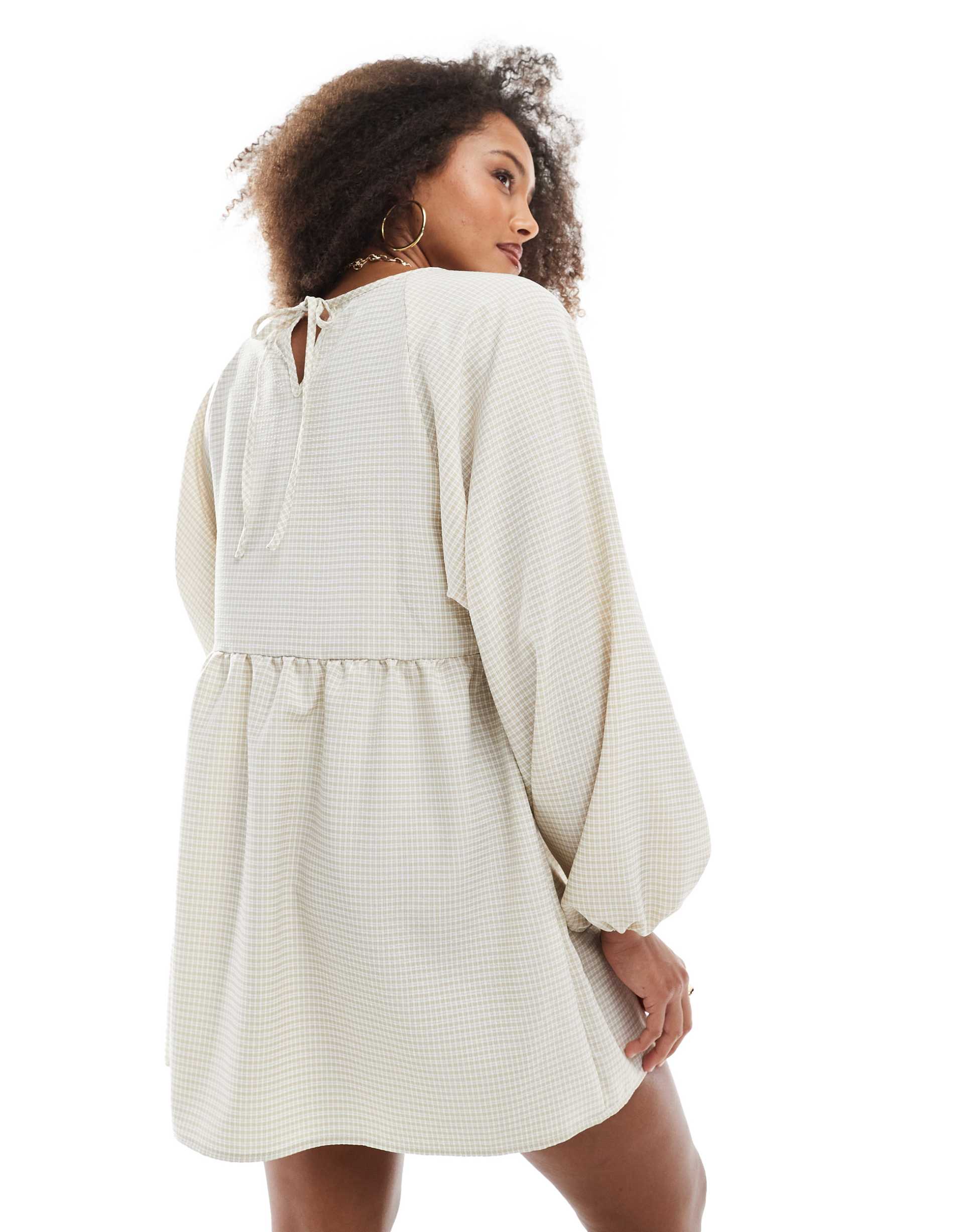 daisy street oversized long sleeve smock mini dress in washed sand plaid