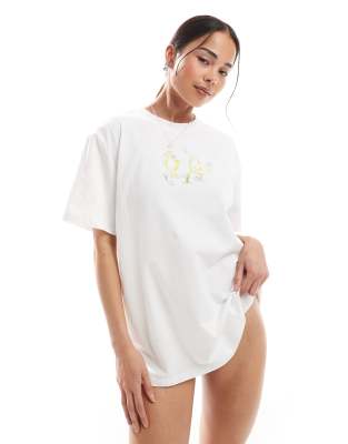 Daisy Street Oversized Pajama T-shirt With Duck Graphic