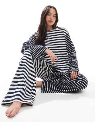 Daisy Street Pajama Set