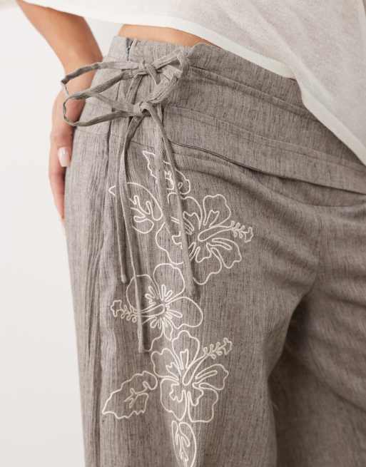 Daisy Street - Pantalon large à revers avec fleurs brodées - Marron, 2 de 5