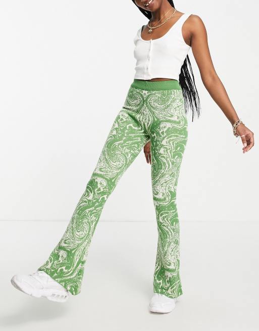 Daisy Street - Pantaloni a zampa comodi in maglia verde marmorizzato in coordinato