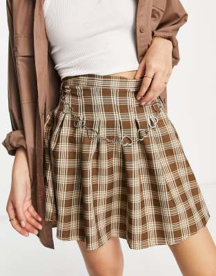 pleated skirt grunge