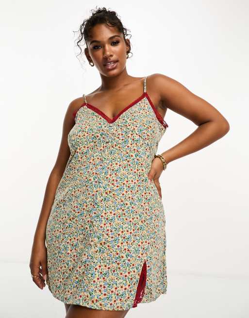 Plus contrast lace cami dress top