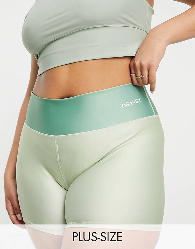Daisy Street - plus active two tone legging shorts in sage green