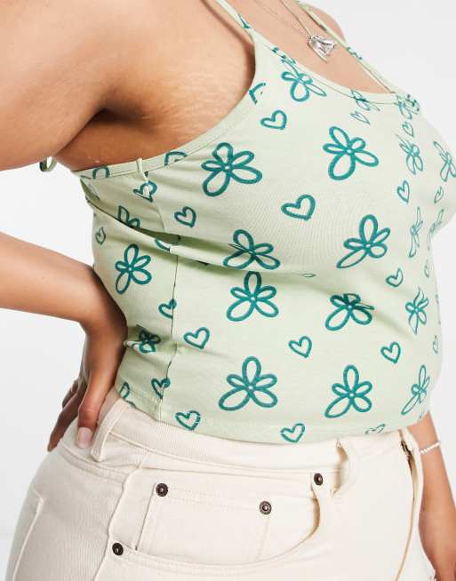 Daisy Street Plus cami crop top in sketchy green floral, 3 of 4