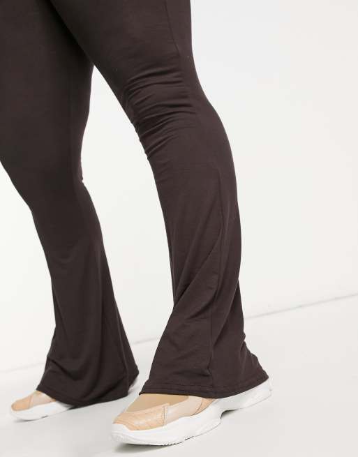 Daisy Street Plus flares in chocolate, 3 of 4