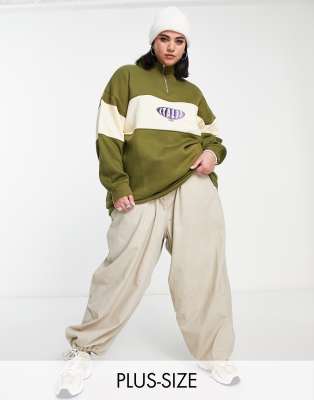 Daisy Street Plus Daisy Street Plus funnel neck half zip sweat in khaki-Green
