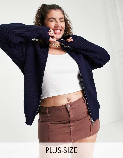 Daisy Street Plus - Geribbelde gebreide trui met rits in marineblauw