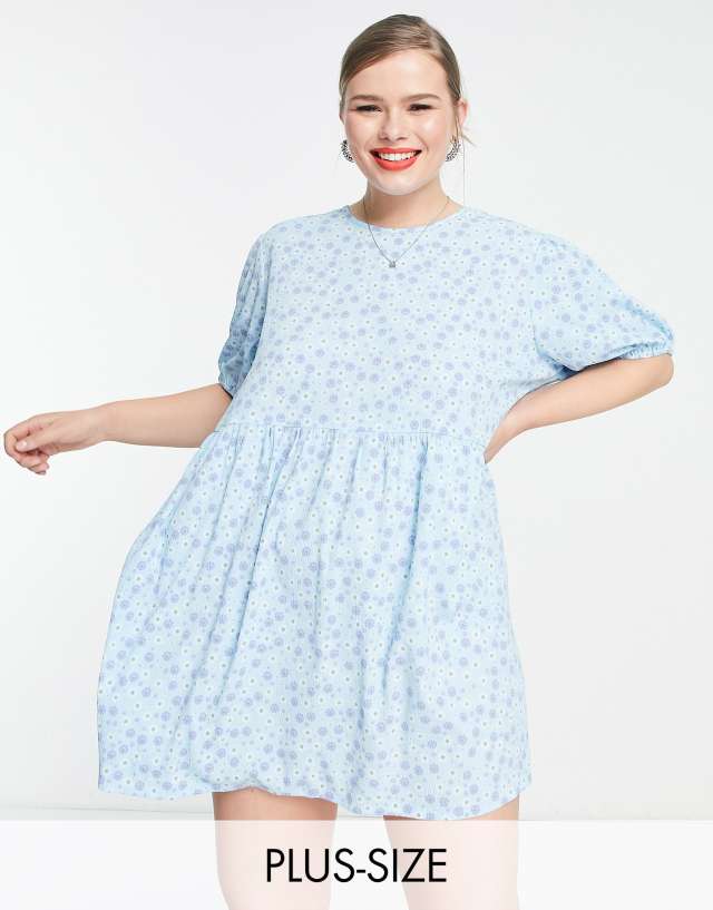 Daisy Street Plus mini smock dress in baby blue floral