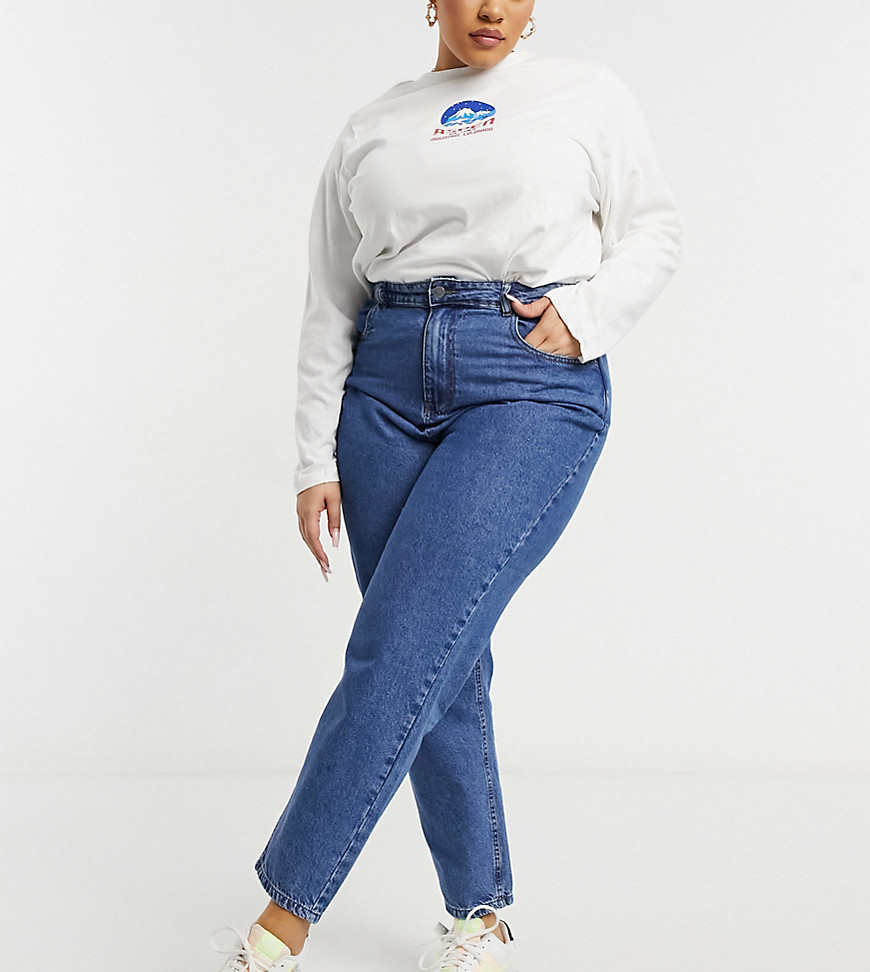 Plus-size jeans by Daisy Street Wear wash repeat High rise Belt loops Four pockets Relaxed tapered fit Cut loosely around the thigh with a narrow shape through the leg Exclusive to ASOS