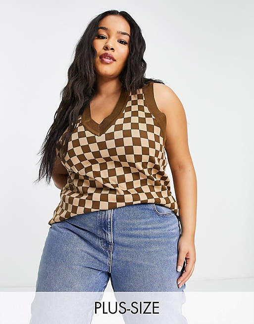  Daisy Street Plus oversized sweater vest in brown checkerboard knit co-ord 