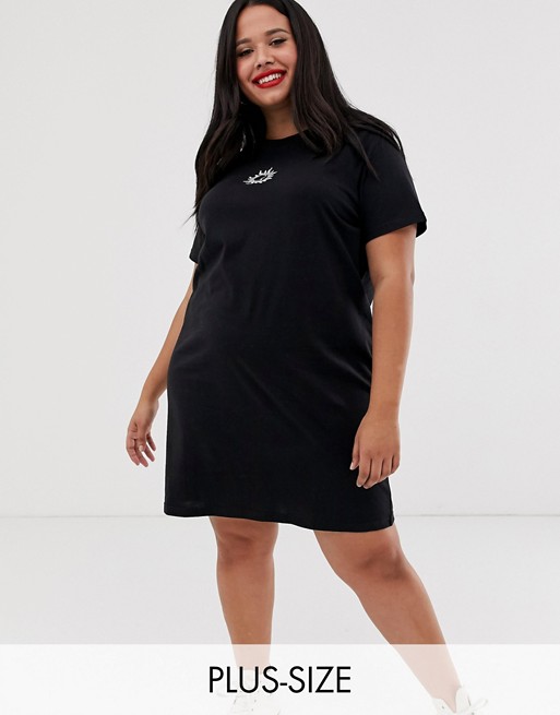 Daisy Street Plus oversized t-shirt dress with sun and moon embroidery