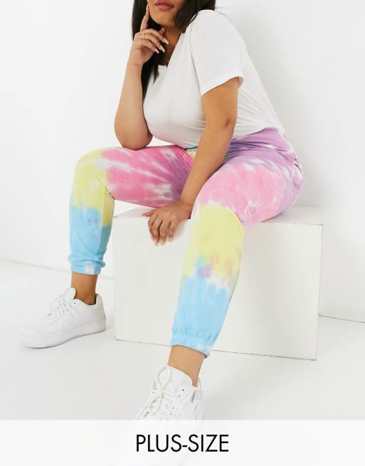 tie dye daisy sweatpants