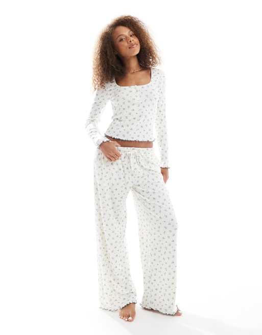 Daisy Street pointelle matching pyjama long sleeve top and pants set in ditsy floral print