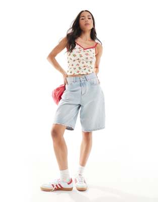 Daisy Street Printed Cropped Cami Top In Red