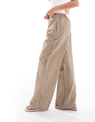 Daisy Street Pull On Boxer Style Pants In Brown