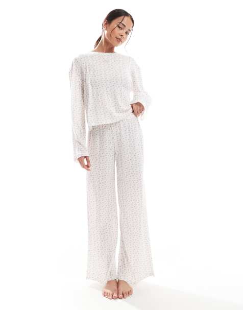 Daisy Street pyjama set in ditsy floral pointelle with gift bag - view 1