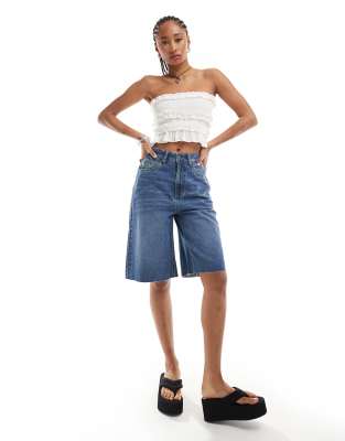 Daisy Street Relaxed Denim Jorts In Mid Blue