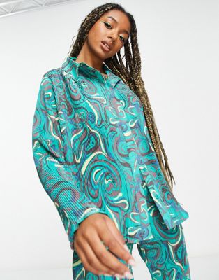 Daisy Street relaxed shirt in plisse swirl co-ord