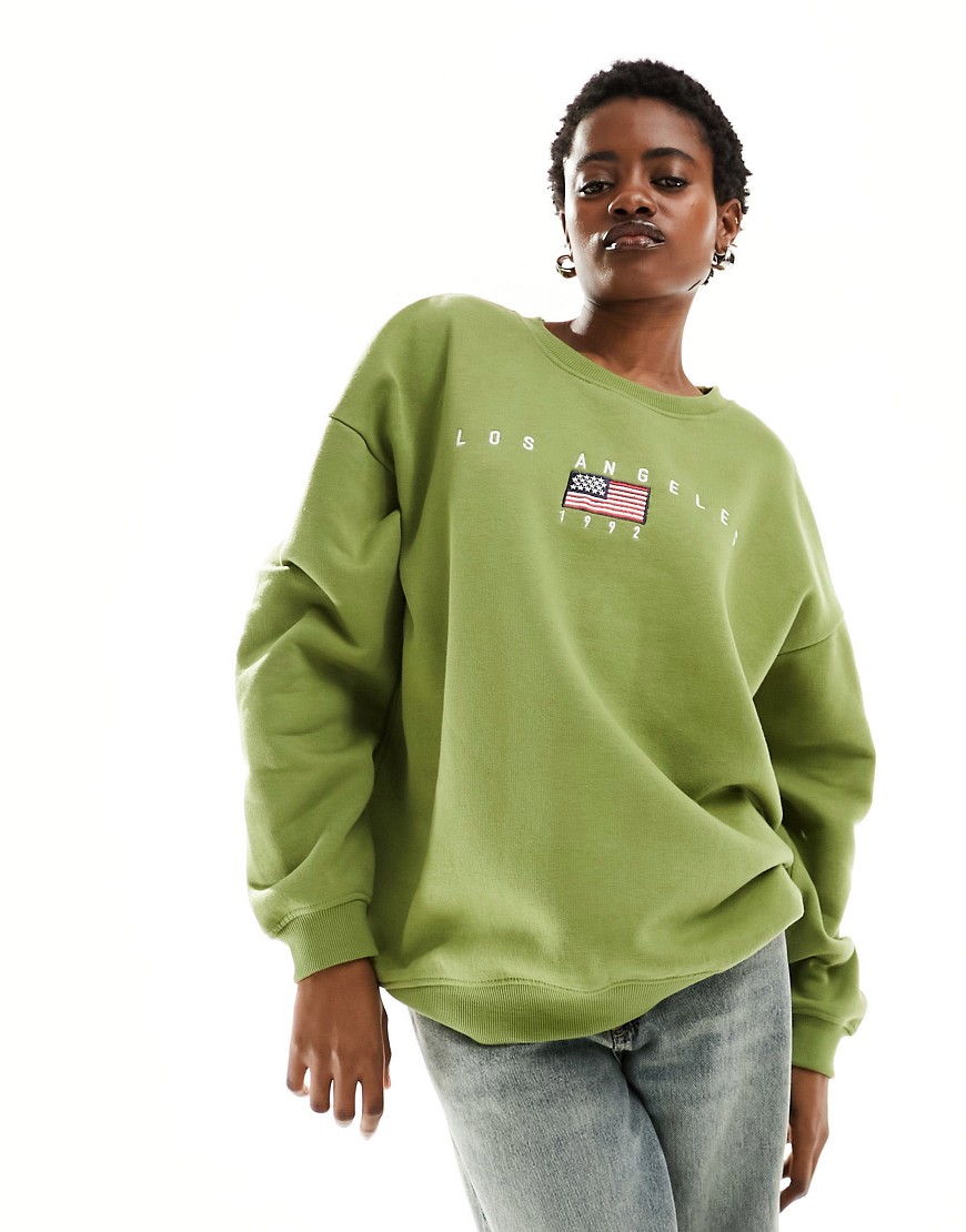 Daisy Street relaxed sweatshirt in khaki with LA embroidery-Green