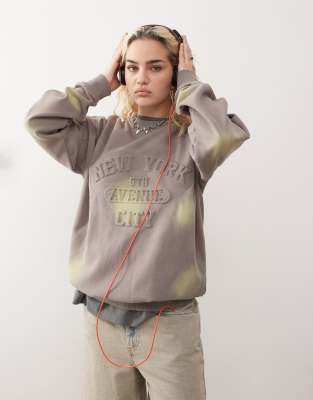 Daisy Street rib crew neck sweat with embossed text in taupe-Neutral