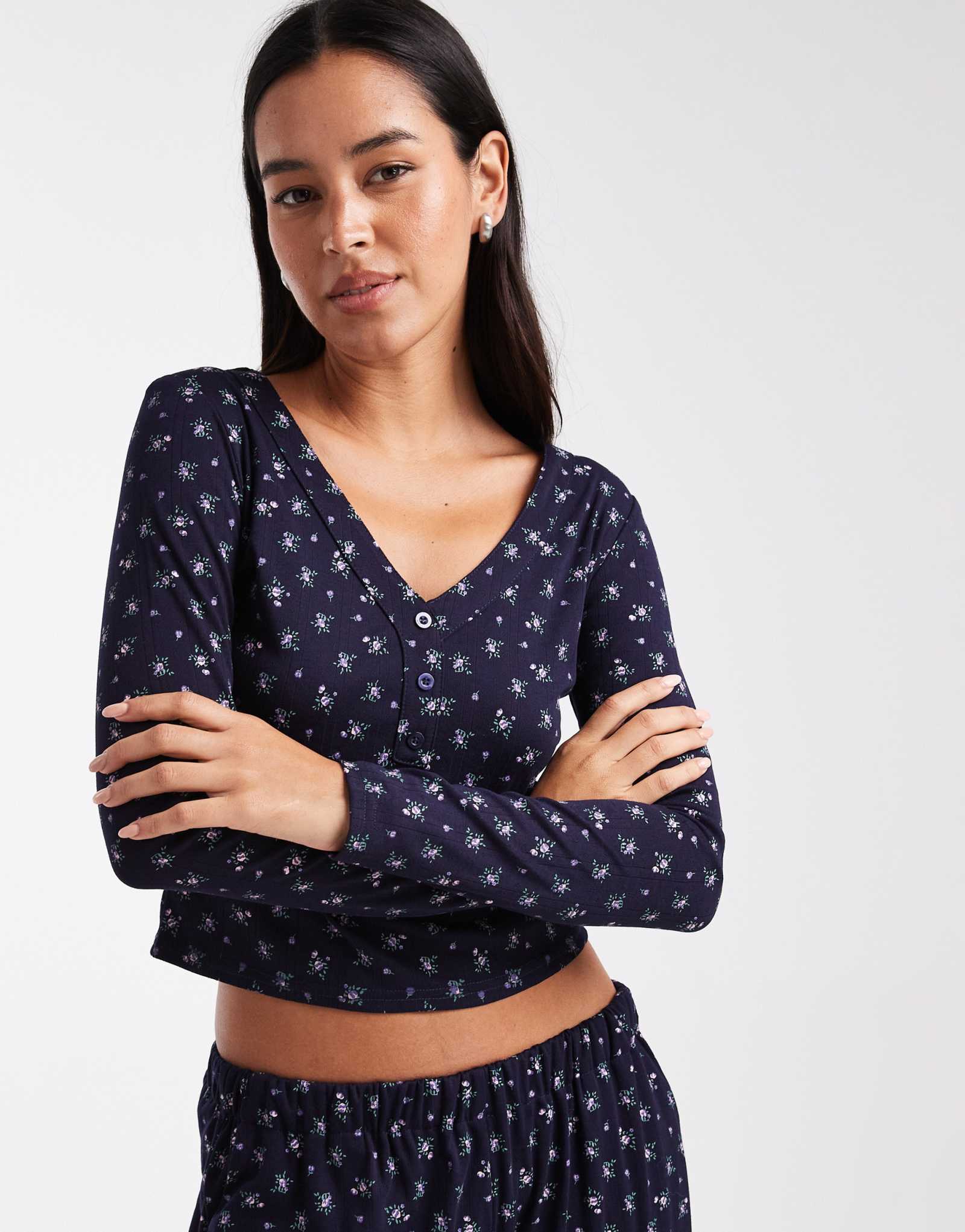 Пижамный топ в рубчик с цветочным рисунком на пуговицах от Daisy Street 